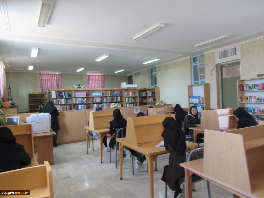 فعالیت های انجام شده توسط مسئول کتابخانه در هفته کتاب و کتابخوانی 13