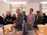 افتتاح نمایشگاه دانشجویان معماری در هفته مشاغل توسط فرماندار و روسای ادارات و دانشگاه ها 3