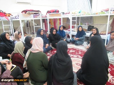دیدار صمیمانه رئیس آموزشکده فنی و حرفه ای دختران نی ریز با دانشجویان خوابگاه آزادی 3